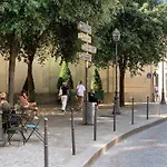 Luxury Residence In Old Marais, 3 Bedroom Patio, Sauna, Fitness Room, Ac